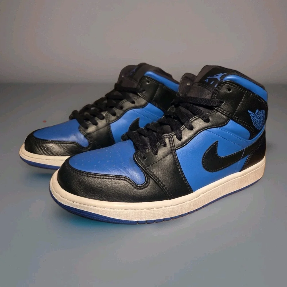 Air Jordan 1 Mid Black Royal Blue NIKE Leather Mid-Top Sneakers Size 9.5 Mens